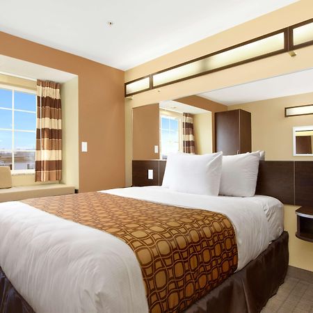 שלביוויל Microtel Inn & Suites By Wyndham מראה חיצוני תמונה