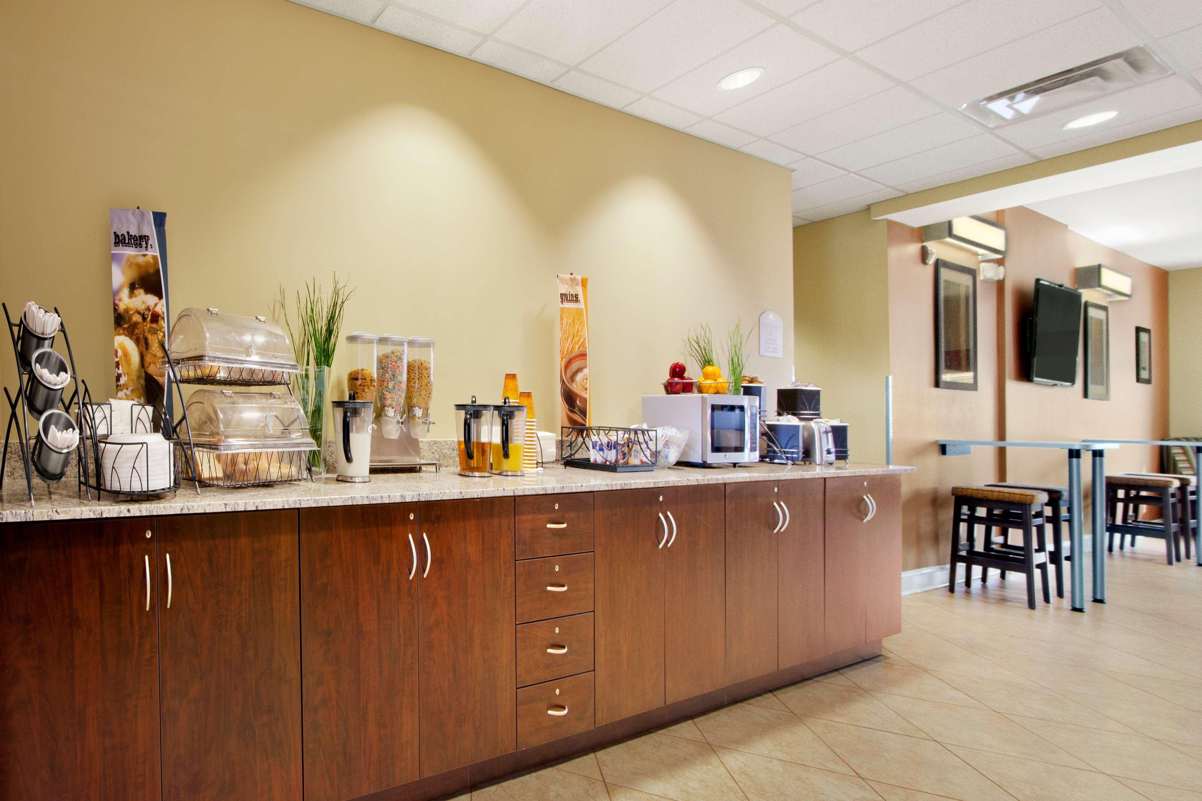 שלביוויל Microtel Inn & Suites By Wyndham מראה חיצוני תמונה