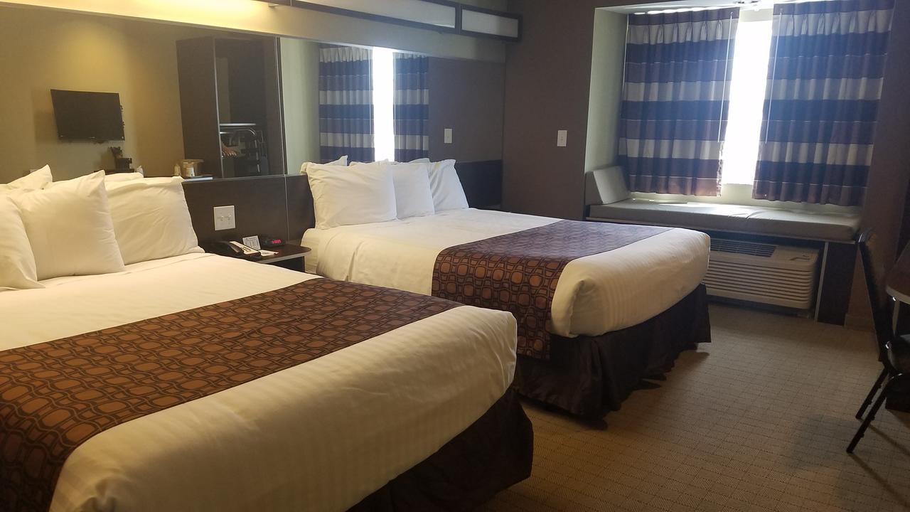 שלביוויל Microtel Inn & Suites By Wyndham מראה חיצוני תמונה