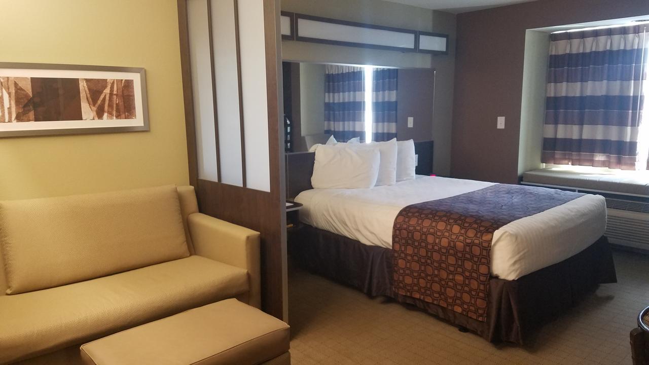 שלביוויל Microtel Inn & Suites By Wyndham מראה חיצוני תמונה