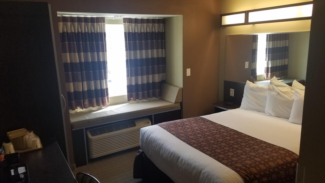 שלביוויל Microtel Inn & Suites By Wyndham מראה חיצוני תמונה